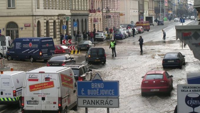 Havárie na pražské magistrále
