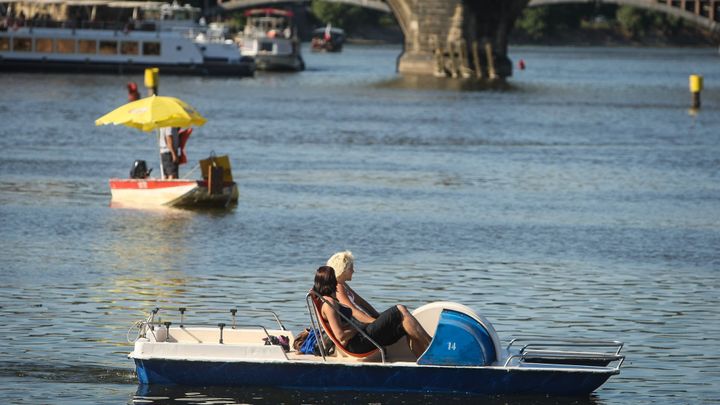 Začátek týdne bude deštivý, ve čtvrtek a o víkendu dosáhnou teploty tropické úrovně; Zdroj foto: Vojtěch Marek