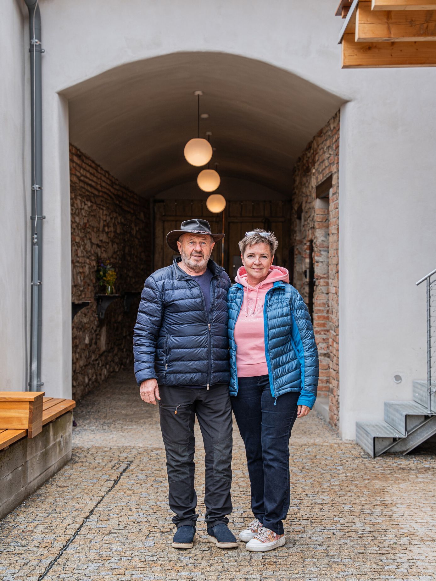 dům s kavárnou, domek, dům, kavárna, jóga, studio, přestavba, realizace, architektura