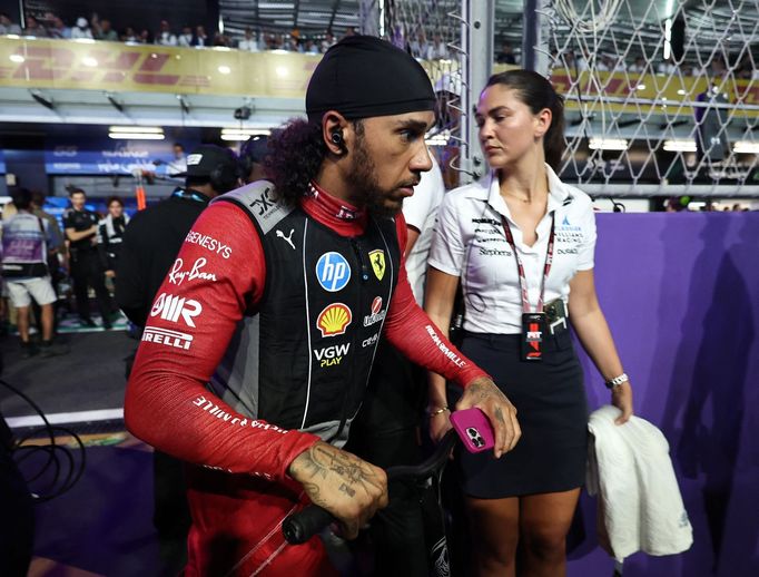 Pilot F1 Lewis Hamilton během Velké ceny Saúdské Arábie F1 2025