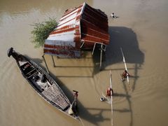 Záplavy v Bangladéši.