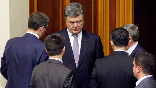 Ukrajinský prezident Petro Porošenko během zasedání parlamentu.
