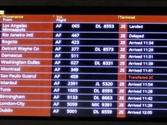 Příletová cedule ukazuje, že let AF447 z brazilského Ria de Janiera má zpoždění...