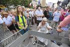 Několik tisíc lidí protestovalo na Václavském náměstí proti vládě Andreje Babiše