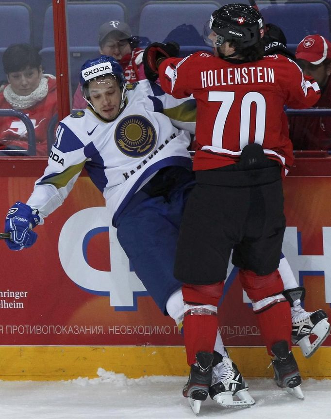 MS v hokeji 2012: Švýcarsko - Kazachstán (Hollenstein, Puškaryov)