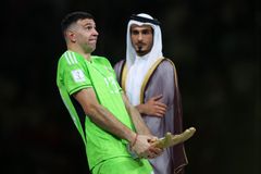 Vtípky Argentinců nejsou můj problém, ušklíbl se Mbappé a těší se na návrat Messiho