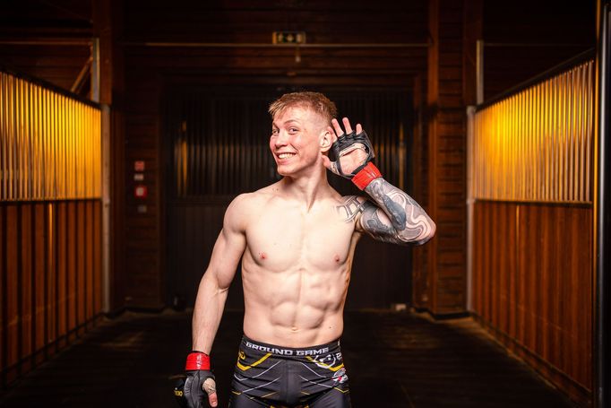 Jakub Tichota, MMA, Oktagon