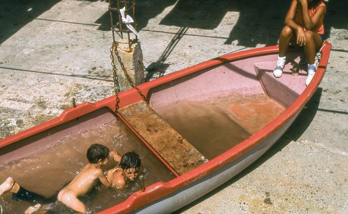 Fotografie Kuby, kterou pořídil Petr Levínský během pobytového zájezdu, jenž organizovala tehdejší Cestovní kancelář mládeže na jaře v roce 1989.