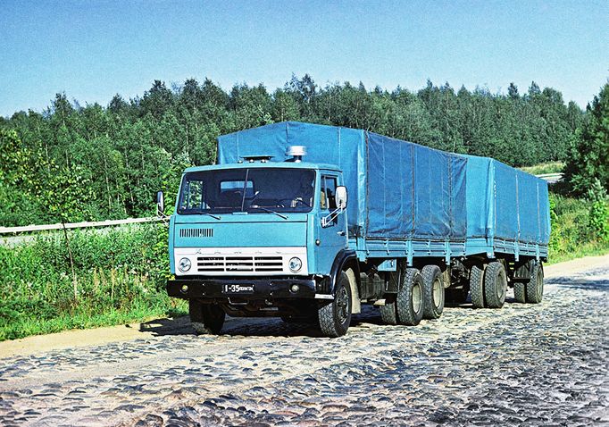 Legenda ruských náklaďáků. Automobilka Kamaz slaví 45 let existence