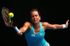 Tleskala i Serena. Nakonec ale Strýcová bitvu s Williamsovou prohrála a v Melbourne končí