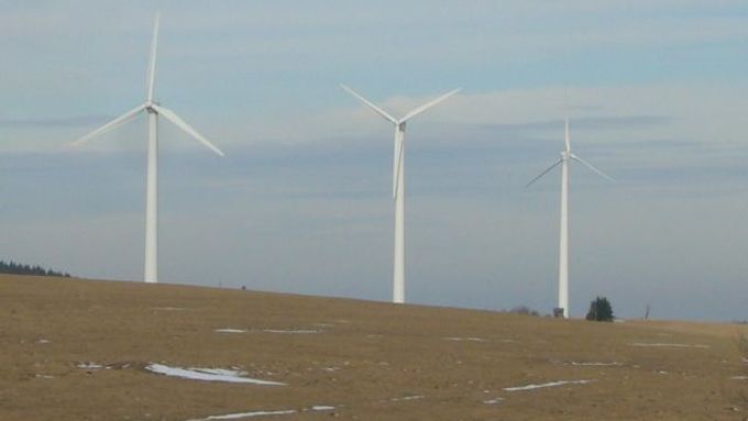 Klasické větrné elektrárny jsou pro obyvatele Kalifornie moc velké. Hitem jsou malé, domácí