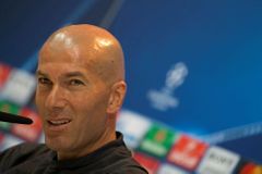 Skvělý hráč a ještě lepší trenér. Zidane válí v Evropě i doma, stane se dnes Francouz nesmrtelným?