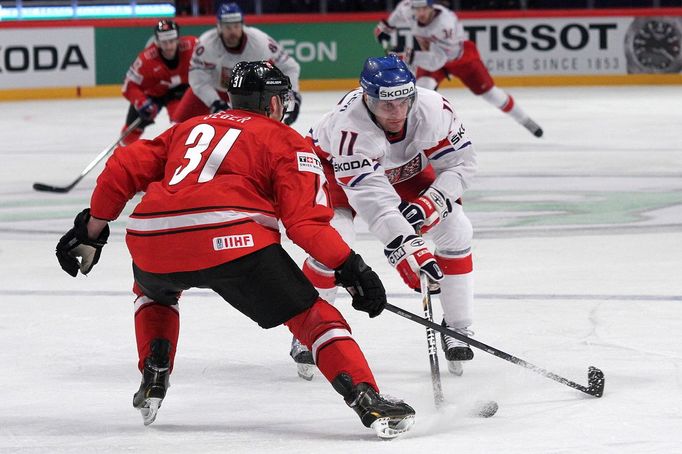 Hokej, MS 2013, Česko - Švýcarsko: Petr Hubáček - Mathias Seger