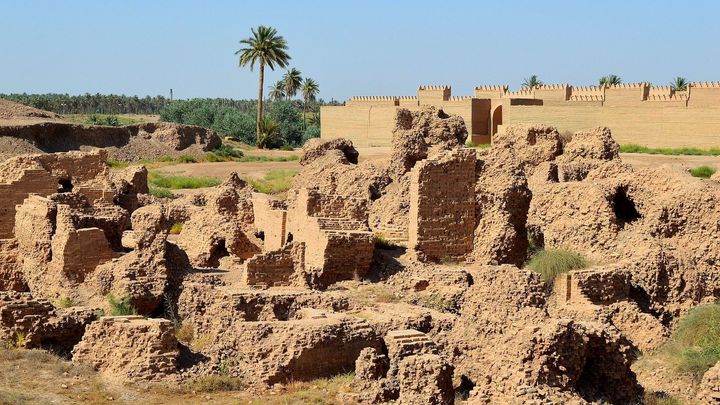 Kolébka civilizace se rozpadá. Starověká města Babylon a Ur mizí v prachu