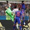 Yerry Mina dává gól v zápase Polsko - Kolumbie na MS 2018