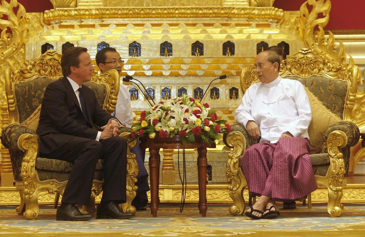 David Cameron na návštěvě Barmy