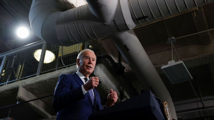 Biden a demokraté míří vysoko a riskují. Čeká je boj s republikány o klíčové sliby; Zdroj foto: Reuters