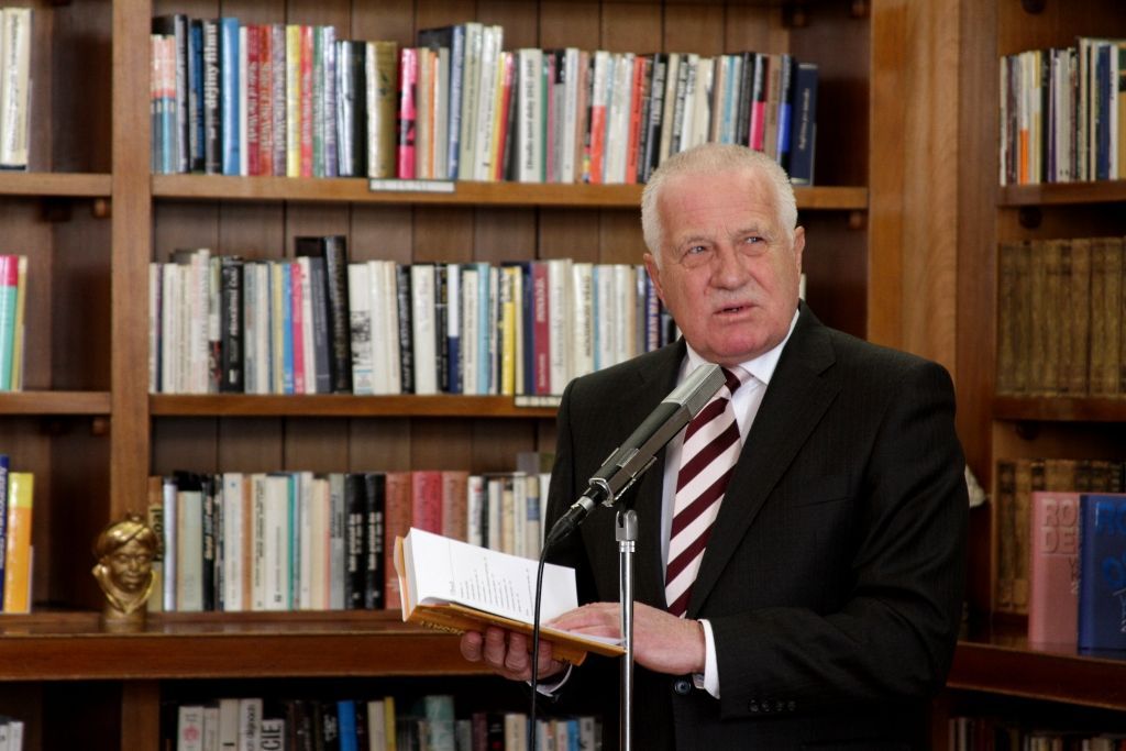Václav Klaus představuje svou poslední knihu. Rok desátý