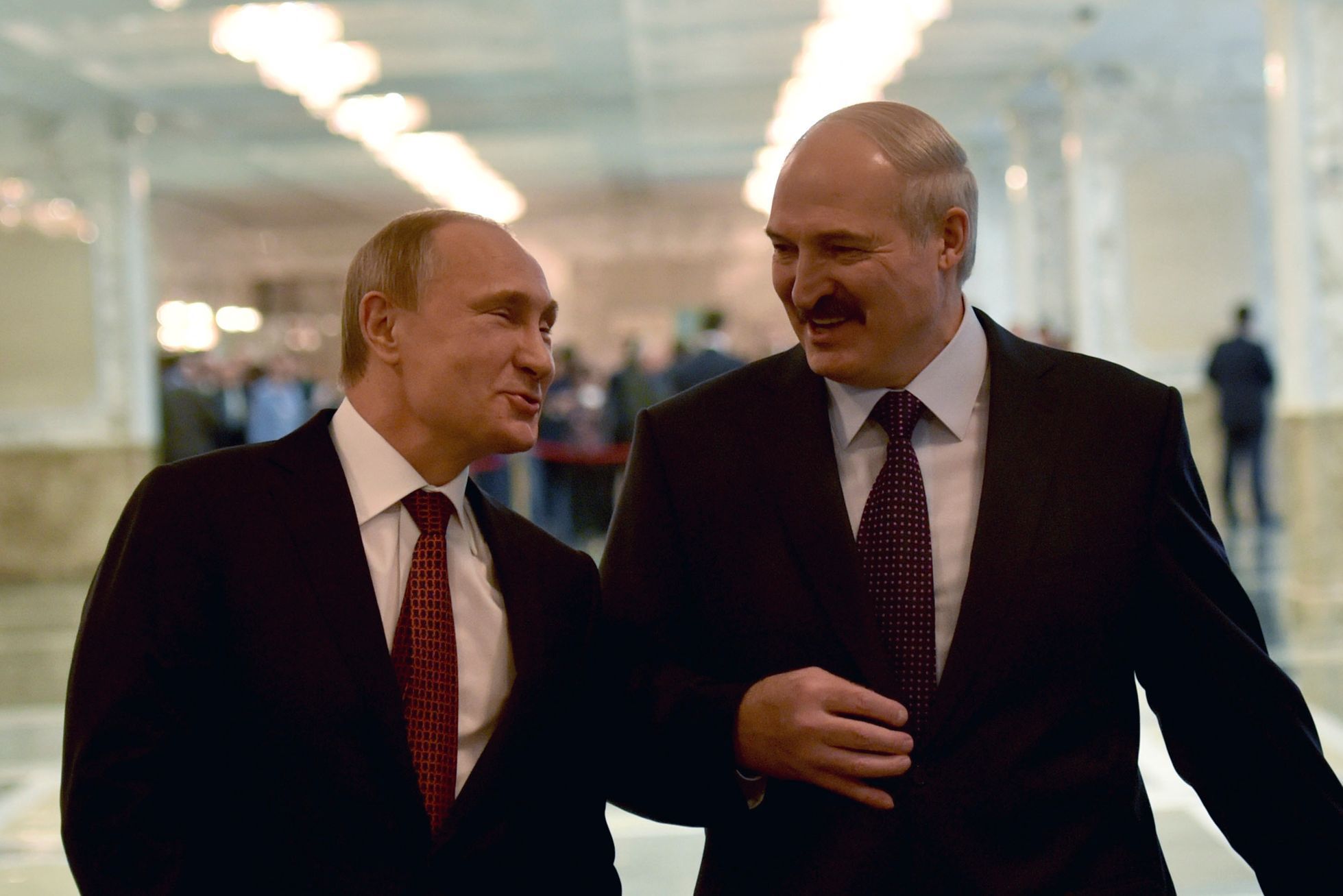 Putin a Lukašenko na summitu v Minsku.