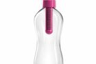 Cena půllitrové Bobble je 299 Kč (za láhev 550 ml včetně filtru). Náhradní filtr stojí 199 Kč.