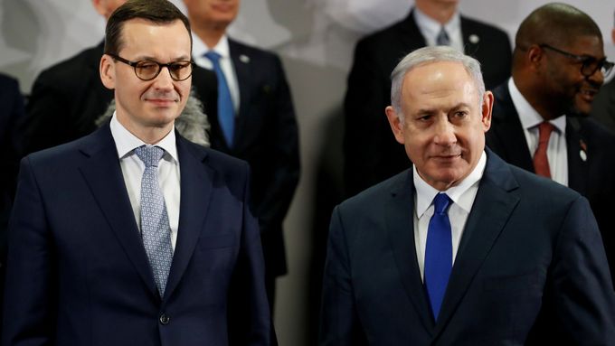 Summit Visegrádské čtyřky s Izraelem v Jeruzalémě měl demonstrovat mimořádné vztahy střední Evropy s židovským státem. A podporu Izraelcům.