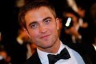 Herec Robert Pattinson se nakazil koronavirem, musel přerušit natáčení Batmana