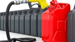 Ropa, benzin, kanystr, ilustrační foto