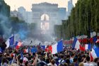 Francouzi v Paříži slaví titul mistrů světa