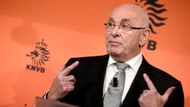 Michael van Praag - I nizozemský funkcionář stáhl kandidaturu na poslední chvíli, prý hlavně proto, aby posílil pozici Husajna, kterému tak vyjádřil podporu. Leč velký účinek to nemělo. Každopádně teď patří do okruhu potenciálních prezidentů.