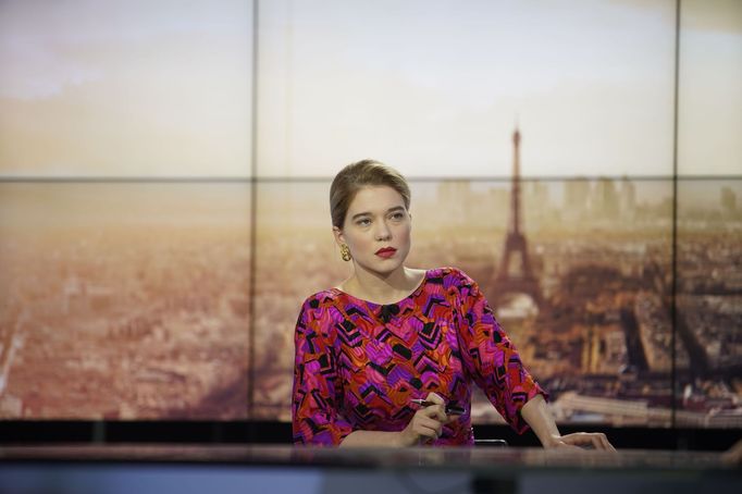 Léa Seydouxová jako France.