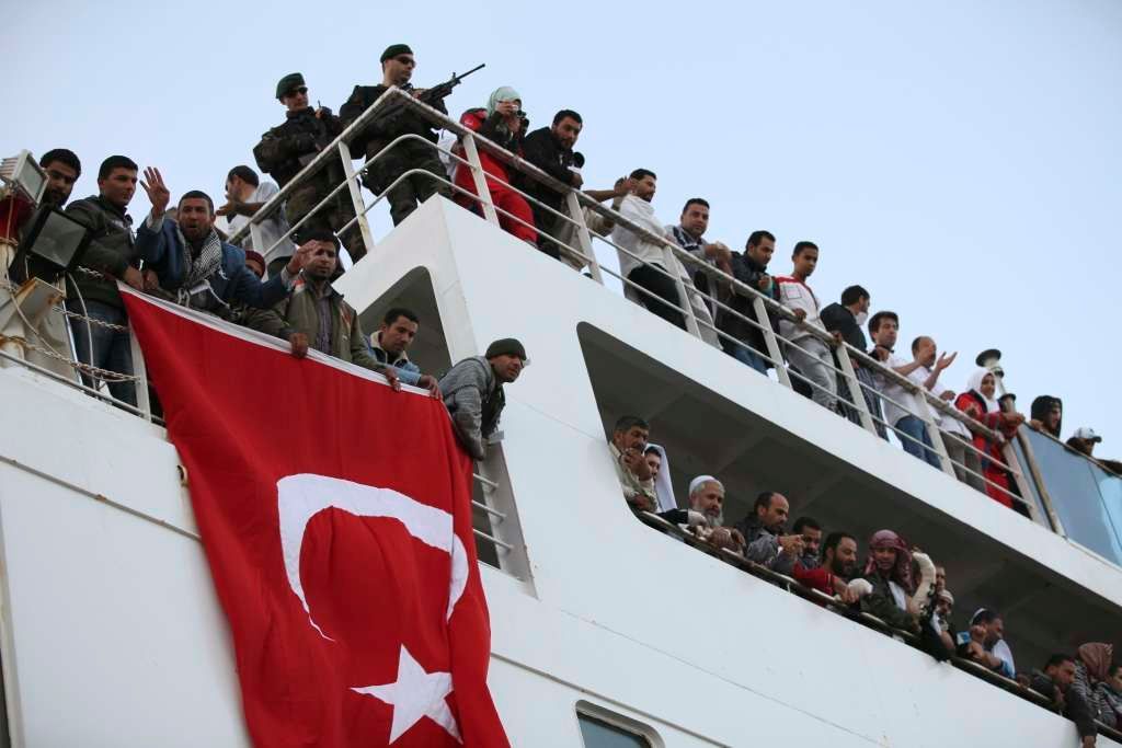 Turecko evakuovalo zraněné z Libye