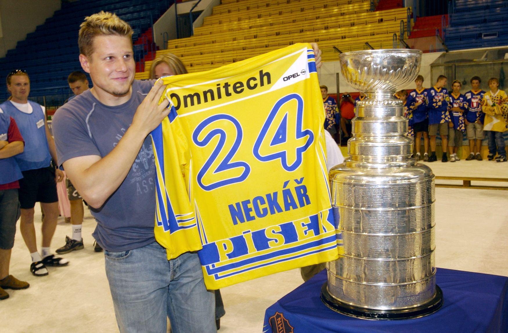 Stanislav Neckář se Stanley Cupem