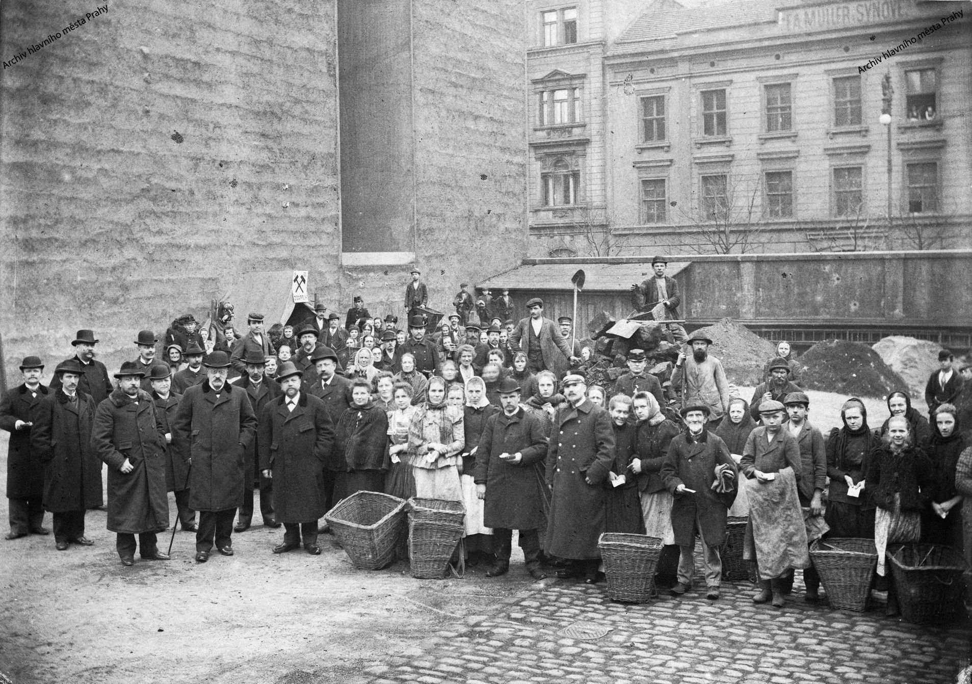 Karlín, Historie, Seriál, Tenkrát, Praha, Pražská čtvrť