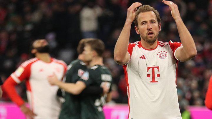 Zahraniční ligy: Bayern podlehl Brémám. Barcelona i Real zachraňovaly výhru v závěru; Zdroj foto: Reuters