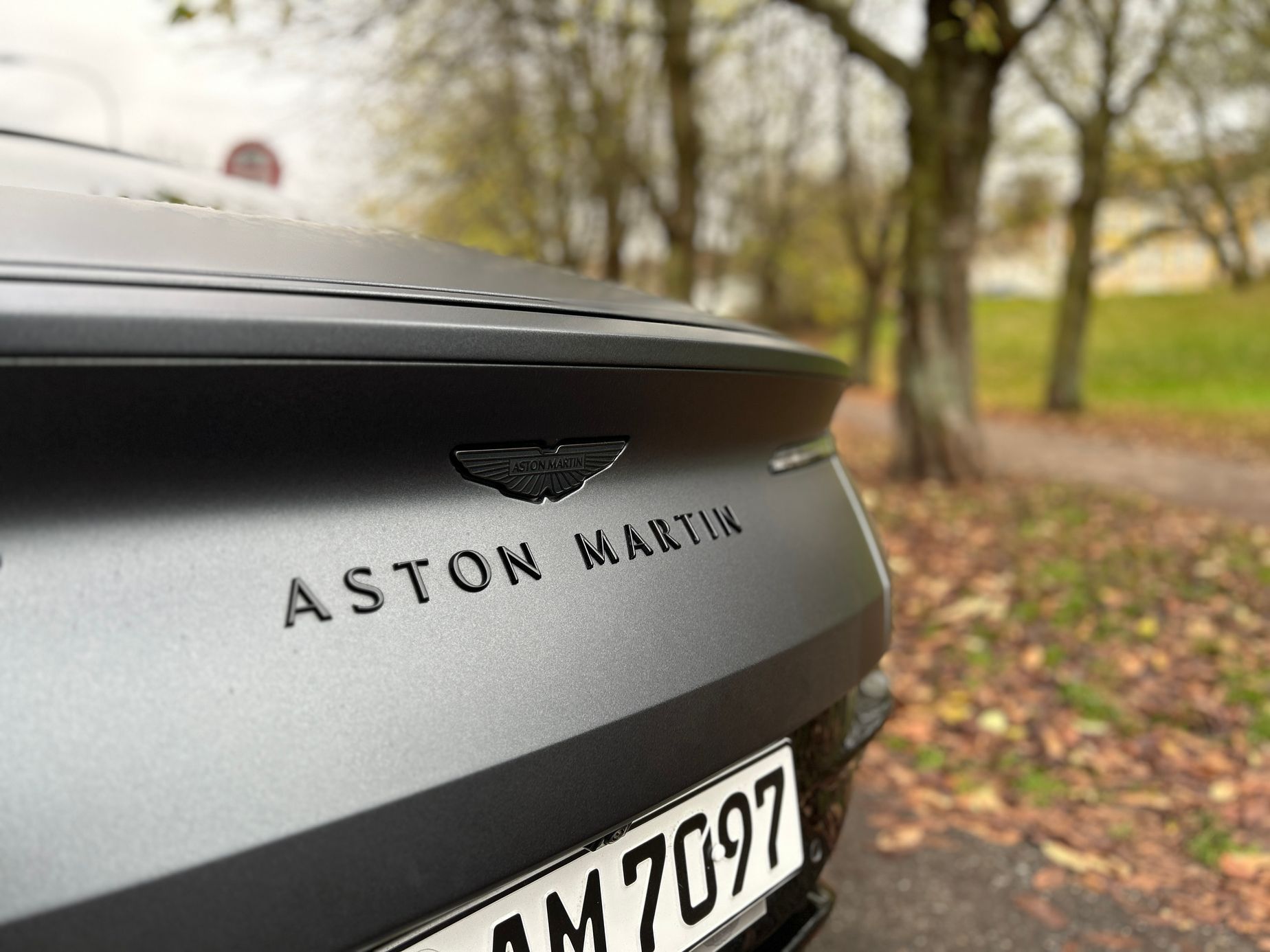 Aston Martin DB12