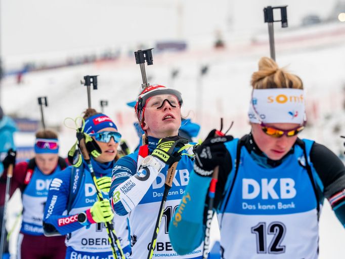 SP 2017-18 Oberhof, sprint Ž: Marie Dorinová Habertová (12) a Jessica Jislová (13)