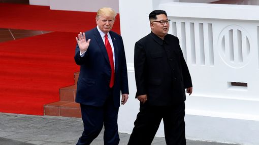 Summit Donalda Trumpa a Kim Čong-una. 12. 6. 2018.