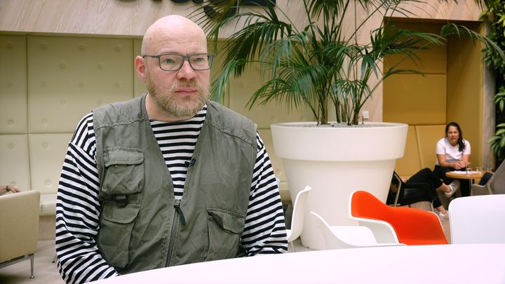 Střílejí na stromy i semafory, Ukrajinci se jim smějí. Kdo jsou "vojáci z Tiktoku"; Zdroj foto: Aktuálně.cz