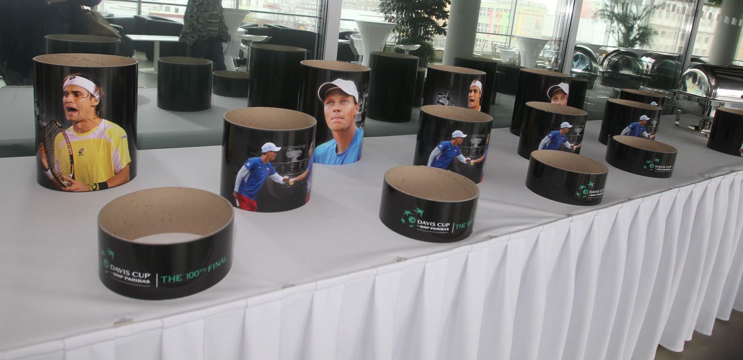 před utkáním finále Davisova poháru mezi Českem a Španělskem