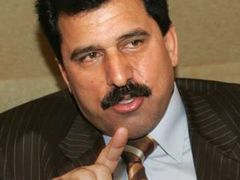 Šéf týmu Saddámových právníků Chalíl Dulajmí dojíždá do Bagdádu z jordánského Ammánu.