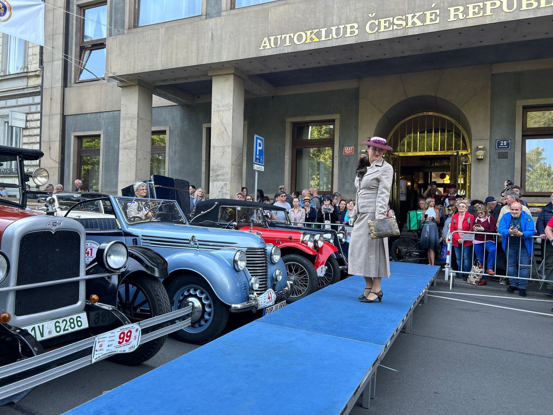 Start 1000 mil československých 2025