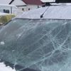 Jak mráz ničí i okna aut