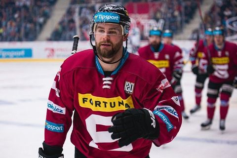 Sparta - Plzeň. Holešovická hala ožije naposled, Sparta chce srovnat třaskavou sérii