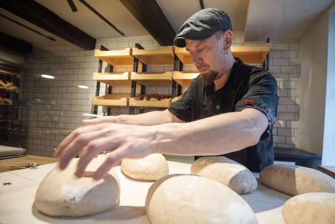 Zeť Jiřího Hynka pochází z finské pekařské rodiny