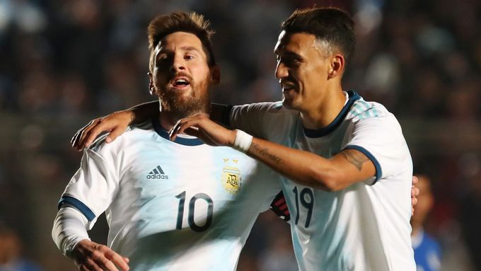 Lionel Messi slaví gól Argentiny v zápase s Nikaraguou.