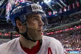 Jaromír Jágr, 43 let, nejstarší aktivní hokejista v NHL a tak dále. Válí.