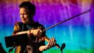 Laurie Anderson při vystoupení na italském Villa Arconati Festivalu v roce 2019.