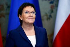Polsko má premiérku, žezlo po Tuskovi převzala Kopaczová