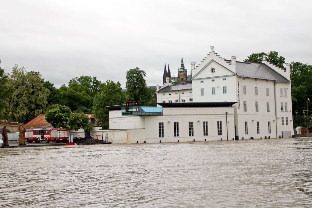 Praha povodně, neděle 2.6.