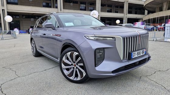 SUV E-HS9 je největším modelem v evropské nabídce Hongqi.